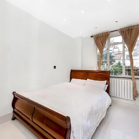 Elegance By The Park Apartment London Exterior photo